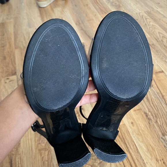 EUC Clear Toe Strap Black Heels - Picture 5 of 5